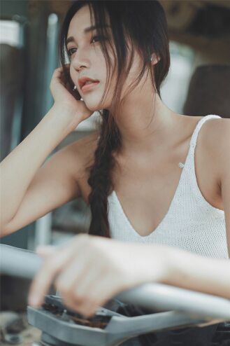 梦儿78个人动态 - 梦儿78直播间 - 美女视频聊天交友-六间房秀场