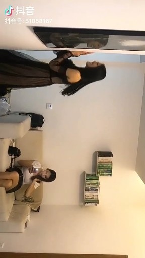 猜猜我是哪一个哈哈哈哈哈