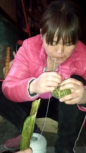 包粽子