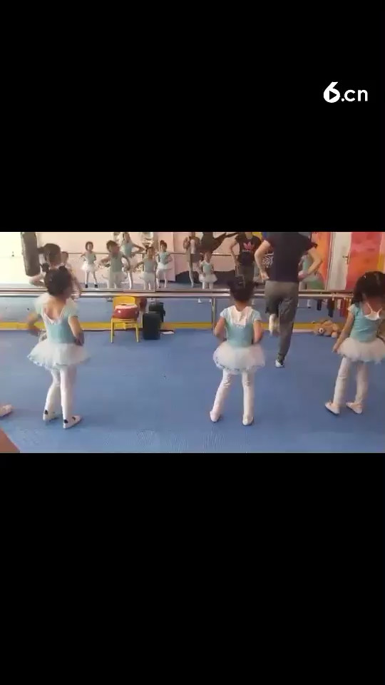 这么晚了发送一群小可爱ʚ😍ɞ