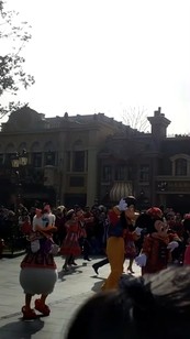 上海迪士尼，喜欢的都点点关注，