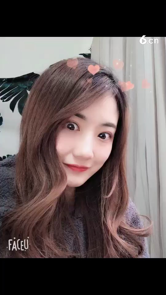 比个小心心❤️❤️