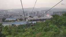 天门山索道7455米，运行半小