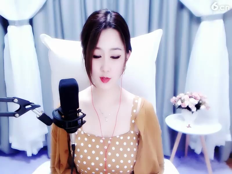 刚刚