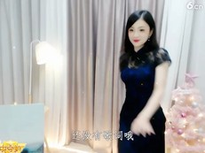 胸不大性感就好😂😂😂