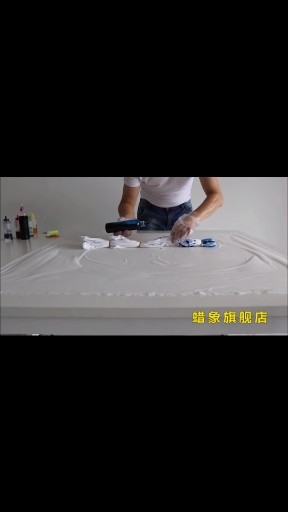 扎染手法的不同，出来的效果也不