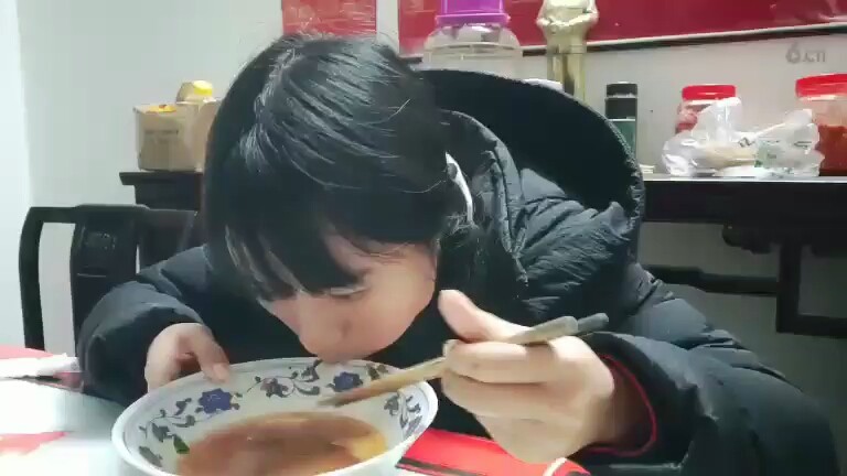 😂