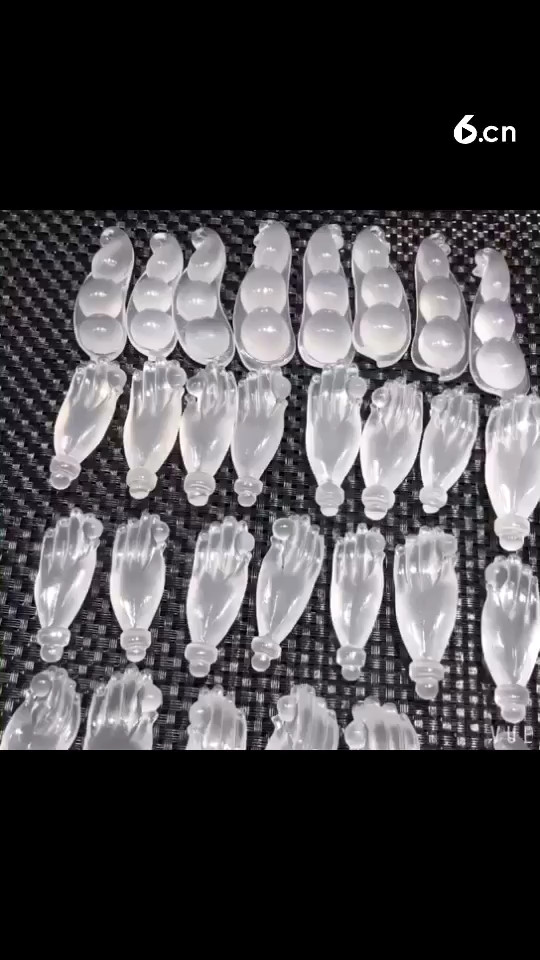 宝石光吊坠