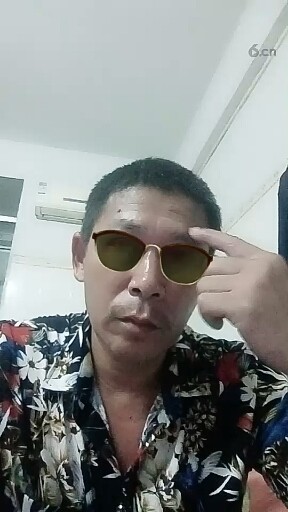 新主播求关注