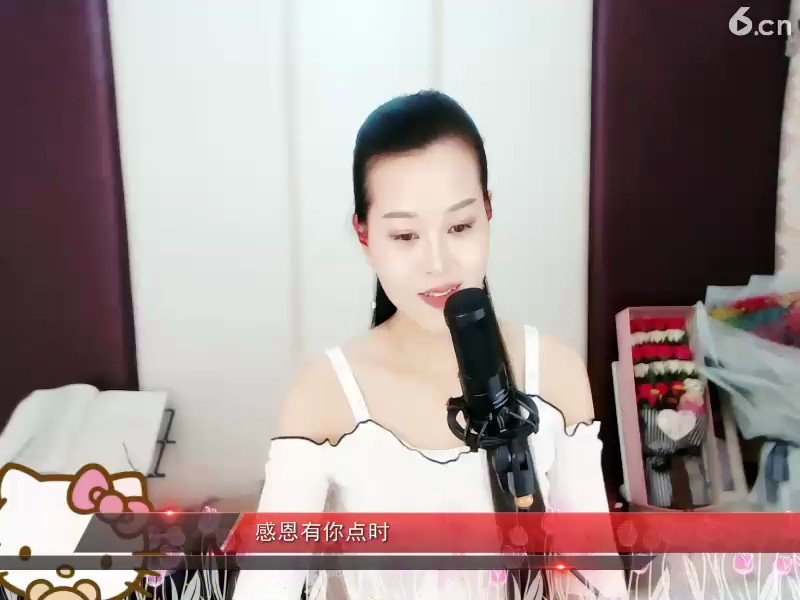 漂亮美女正在直播，喜欢的快来看