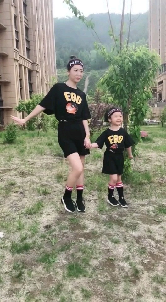 蹦蹦蹦