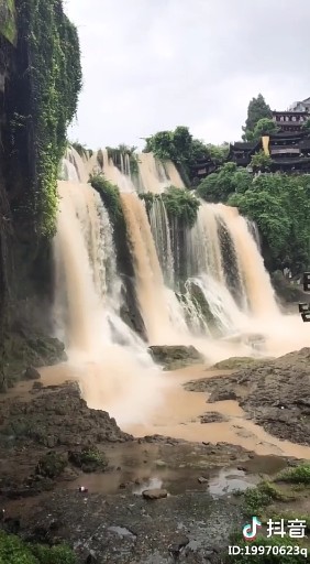 🌹妹子来淋水的