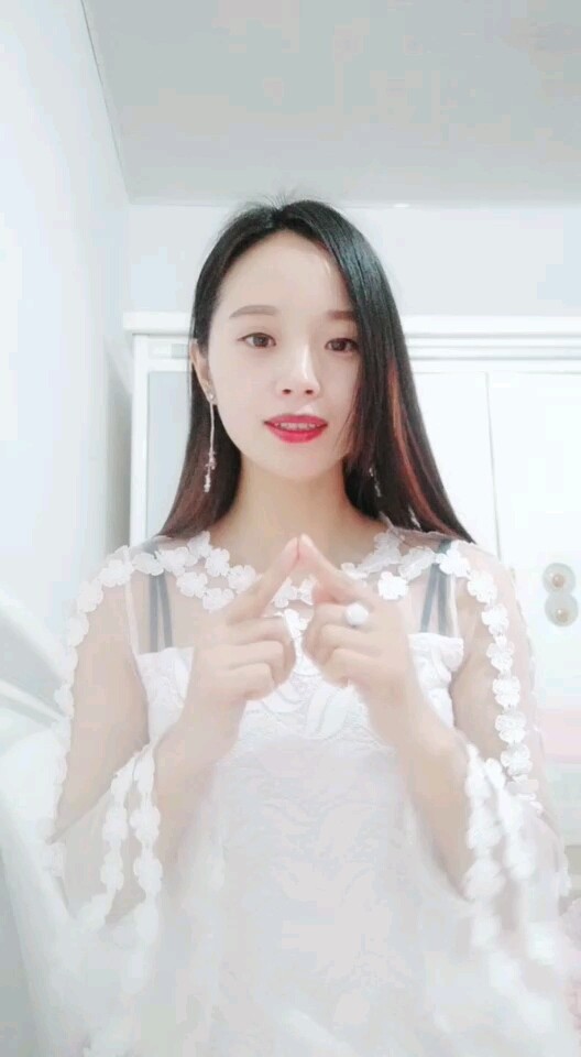 能否给个机会让❤手势舞
