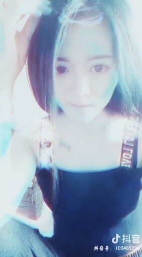 谈笑风生，不谈情