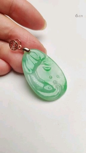 缅甸天然翡翠 荷花鱼