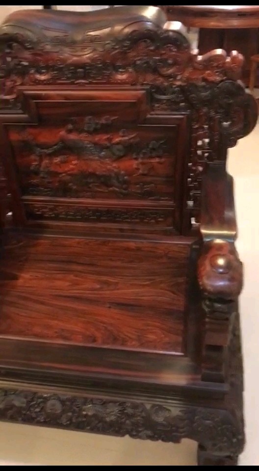 精品大红酸枝沙发