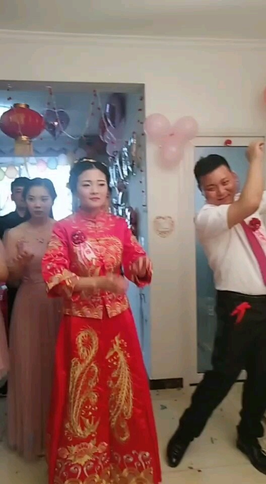 新郎跳的不错