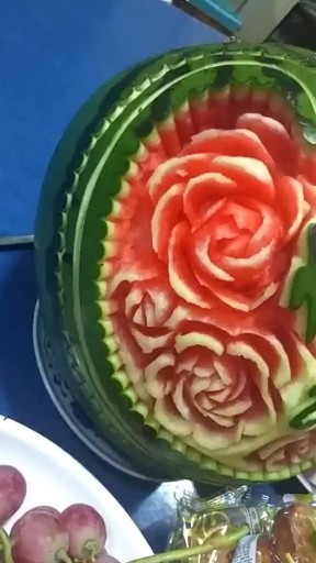 二嫂刻的中秋花西瓜🍉