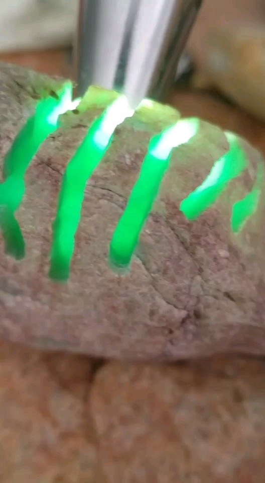 木那吉对角冰色