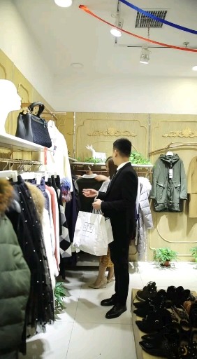 只能上传30秒喜欢加关注