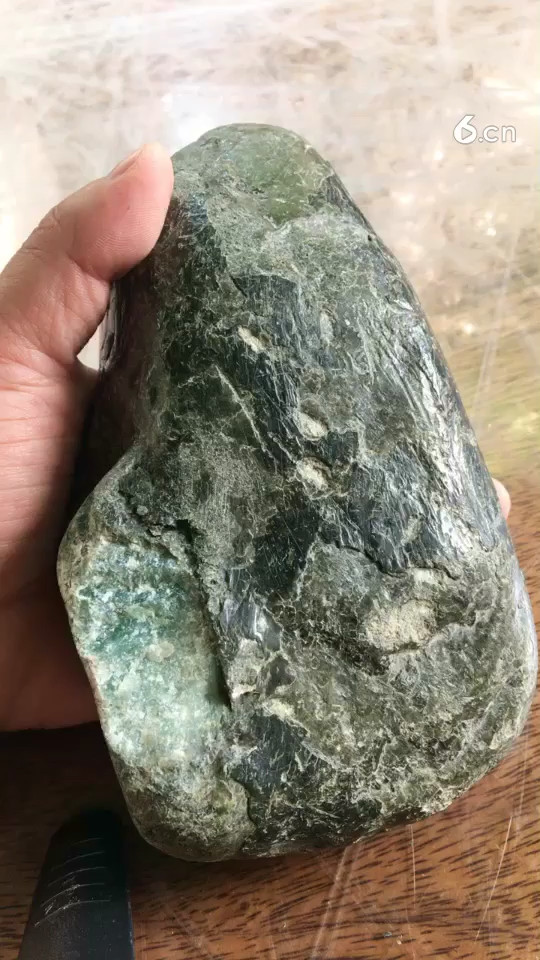 南奇起货很漂亮，底子干净，润泽