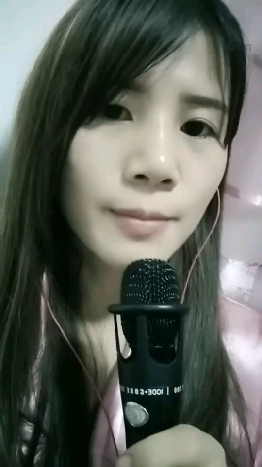 刘惜君的《我很快乐》