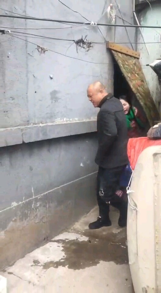 败家老爷们😄😄