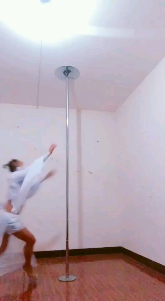 男男版钢管舞，风筝误