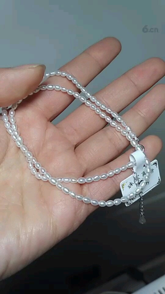 天然珍珠项链小米珠很亮哦