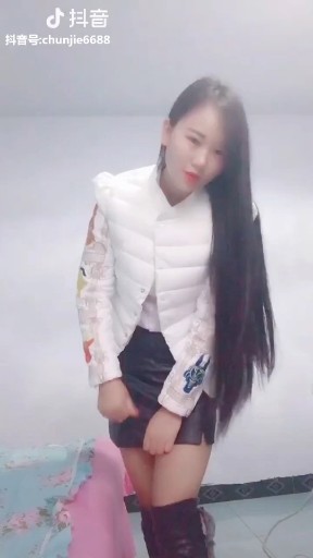 女人爱潇洒男人爱漂亮