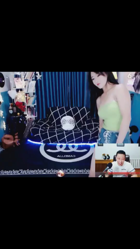 ，