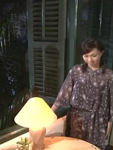 窗外套女散花花谢谢美女姐姐