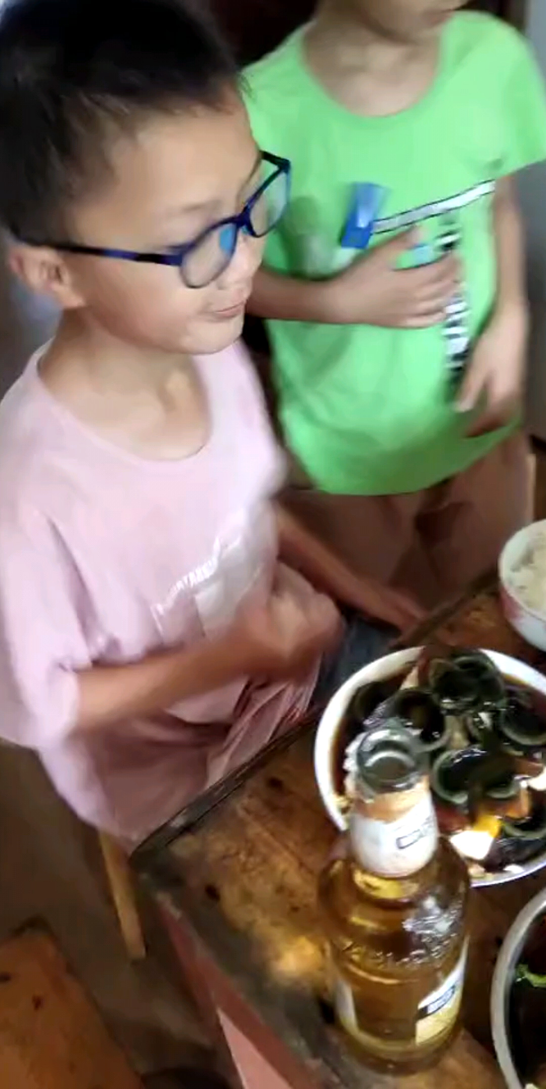 老乡家吃饭烤鱼加腊肉有想吃的吗