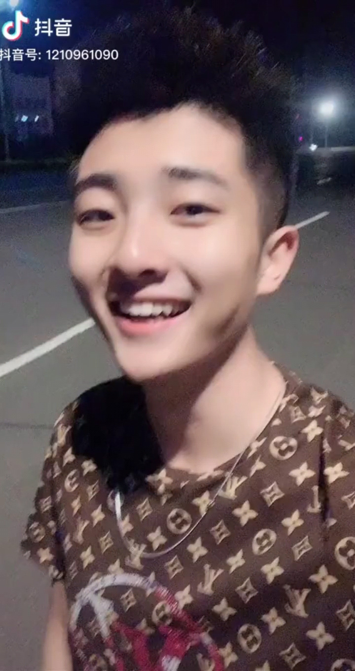 是在说我么！！😌😌