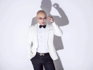 辉哥(我北)个人动态 - →辉哥(我北)直播间 - 美女视频聊天交友