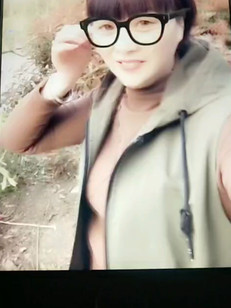 走在河边好像自由飞翔？