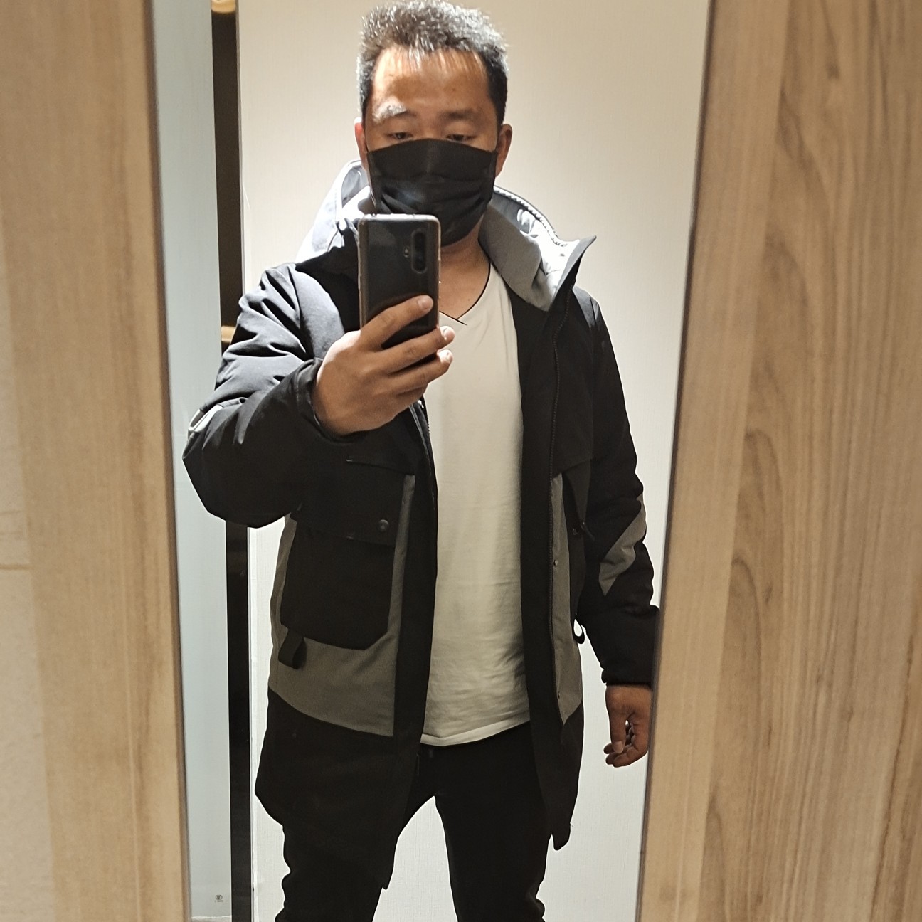 狼神💘意冷海报