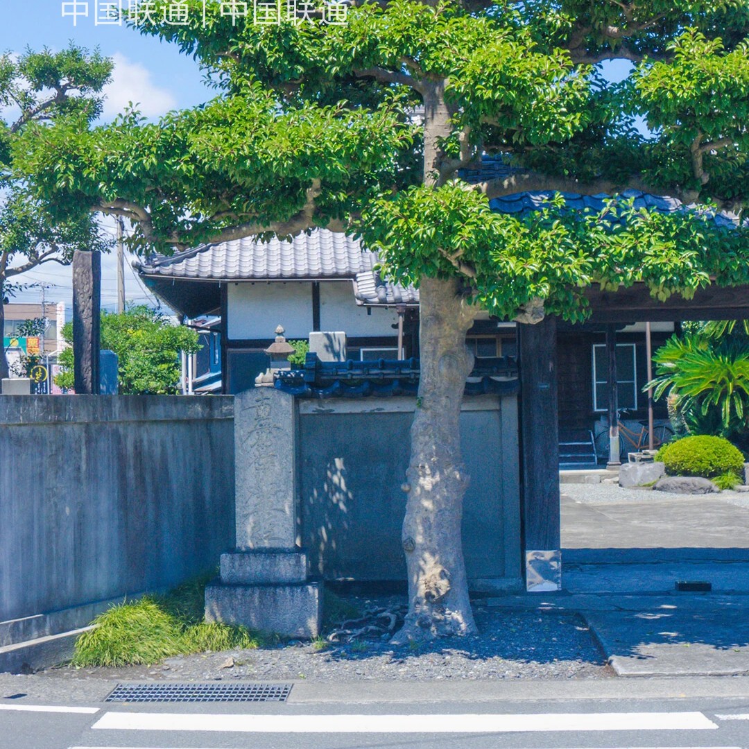 男神之神╮♫つ風ゝ海报