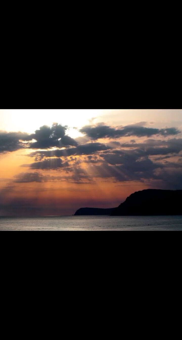 人格的完善是本，财富的确立是末