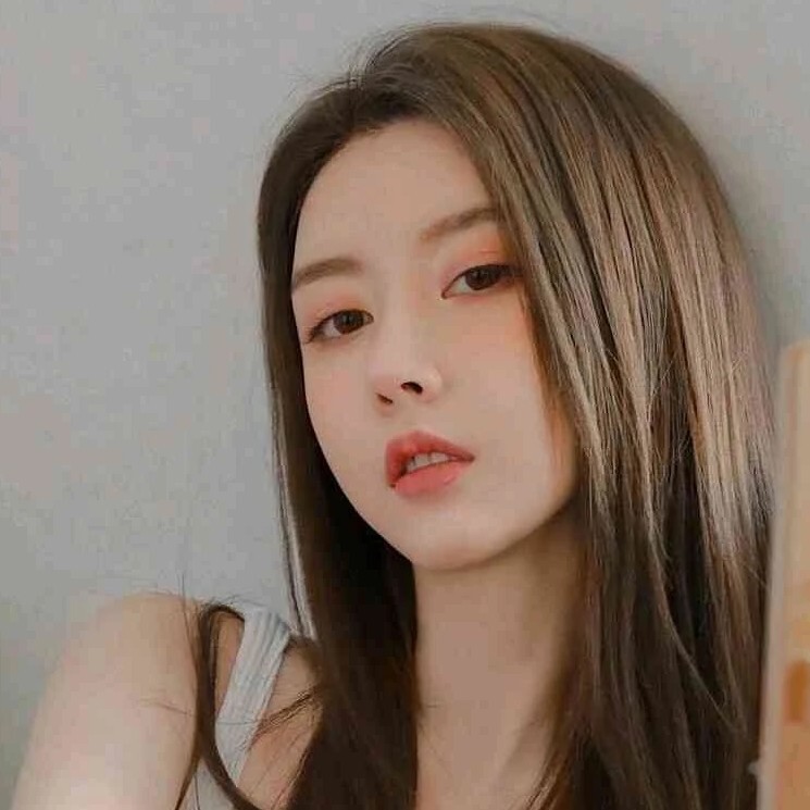 花儿一样丑海报