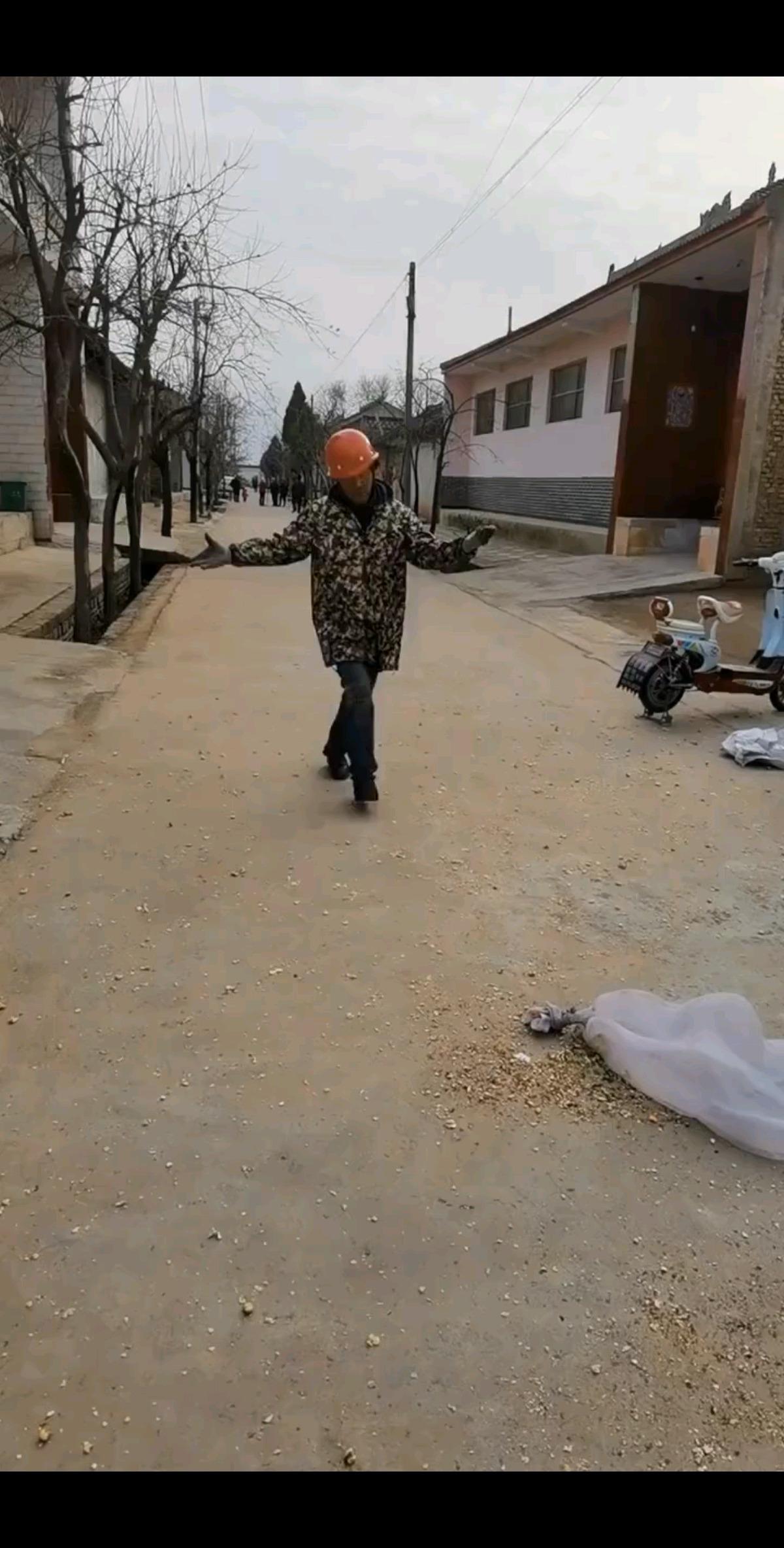 /顶/顶/顶大叔跳舞