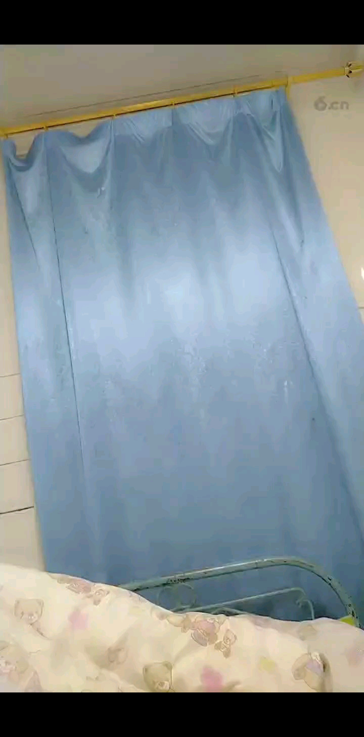 /狂笑