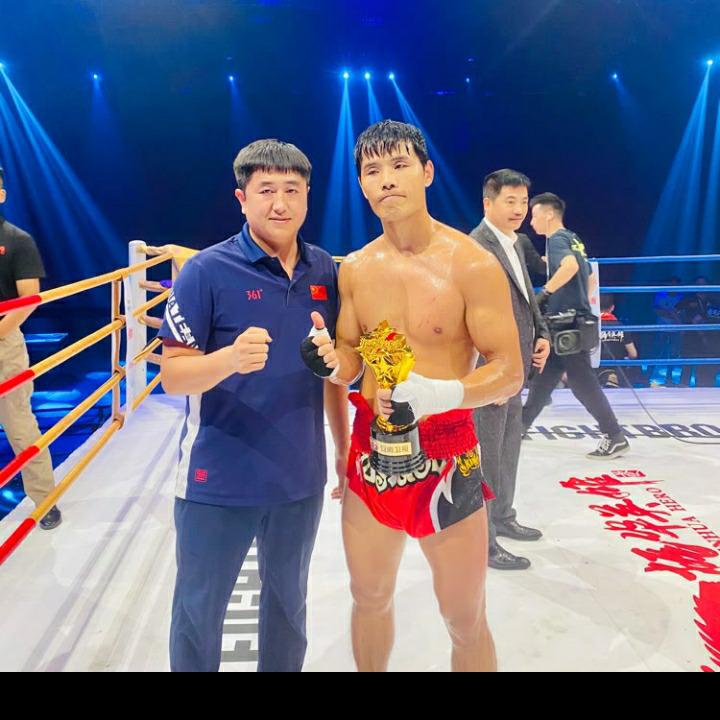 星武创新博击海报