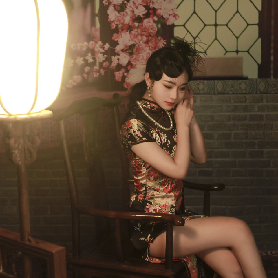 香香♛努力升冠海报