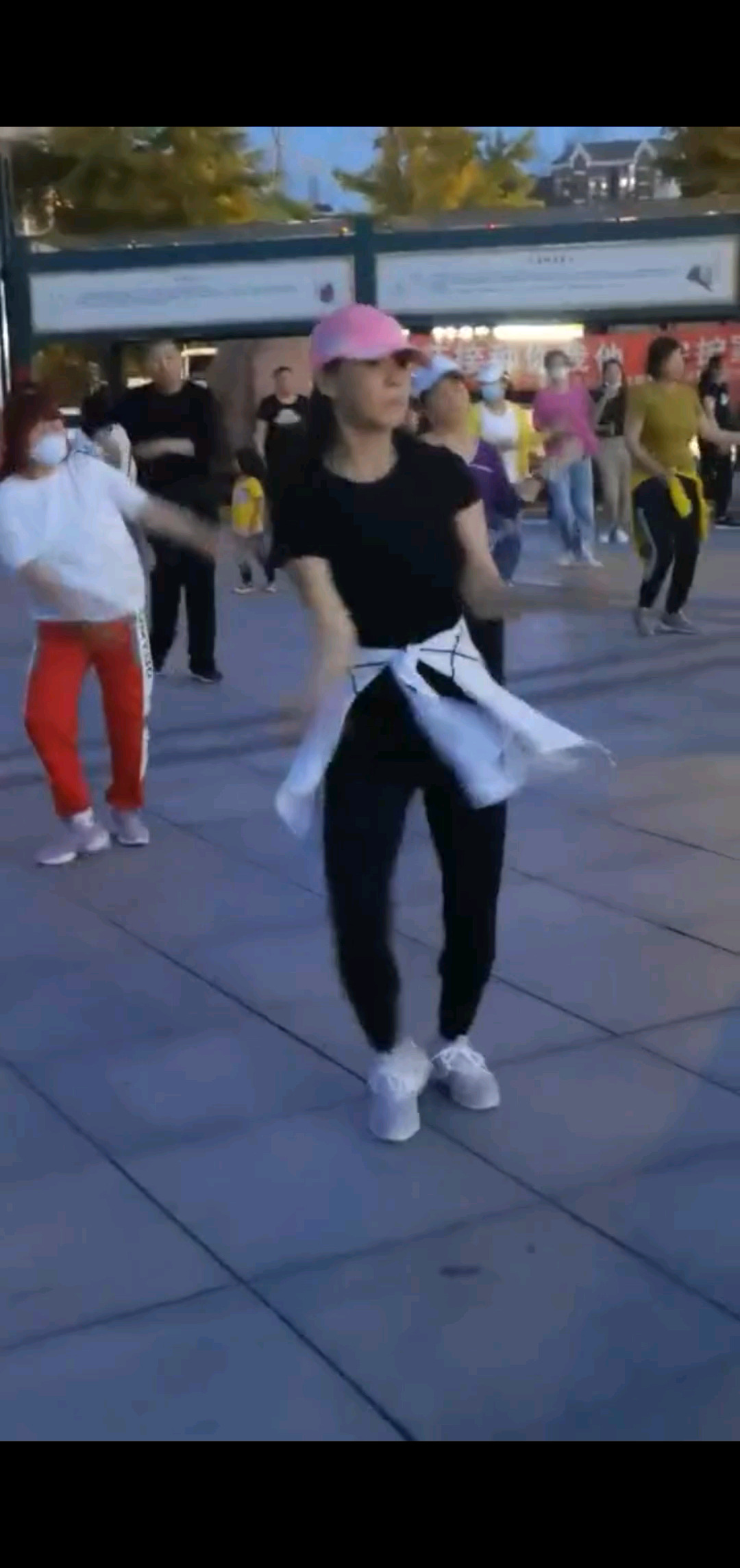 没坚持运动人胖了体力
