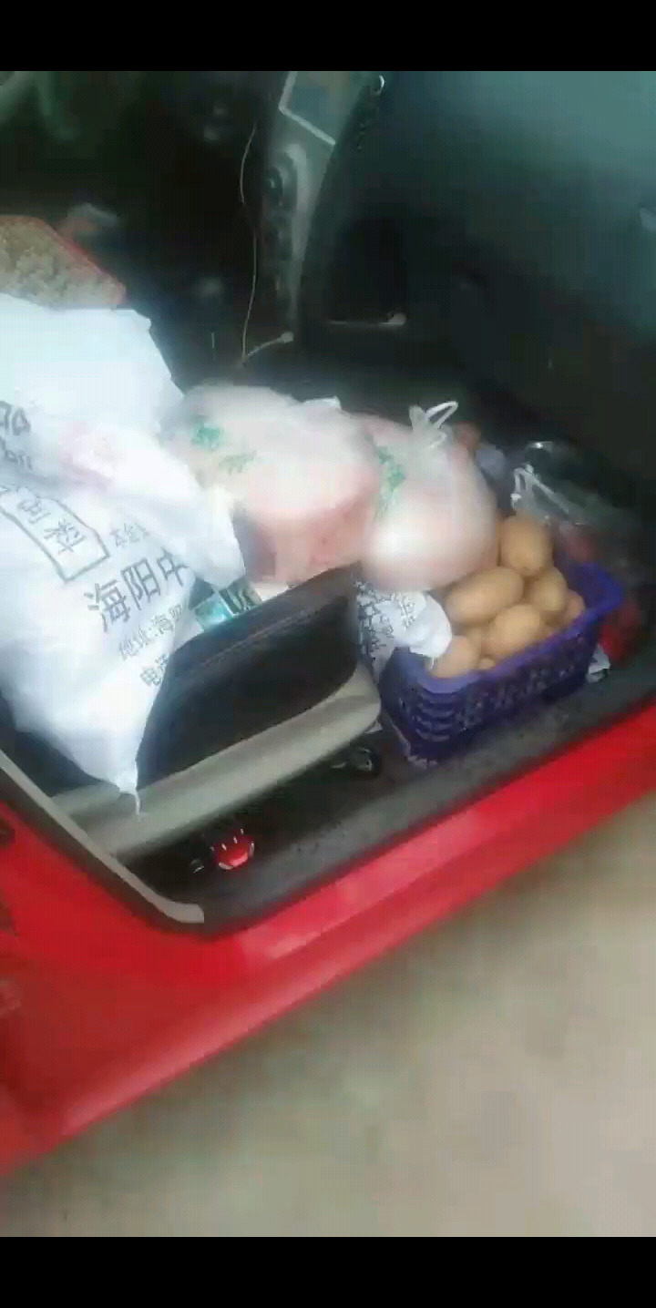 来我家蹭猪肉了