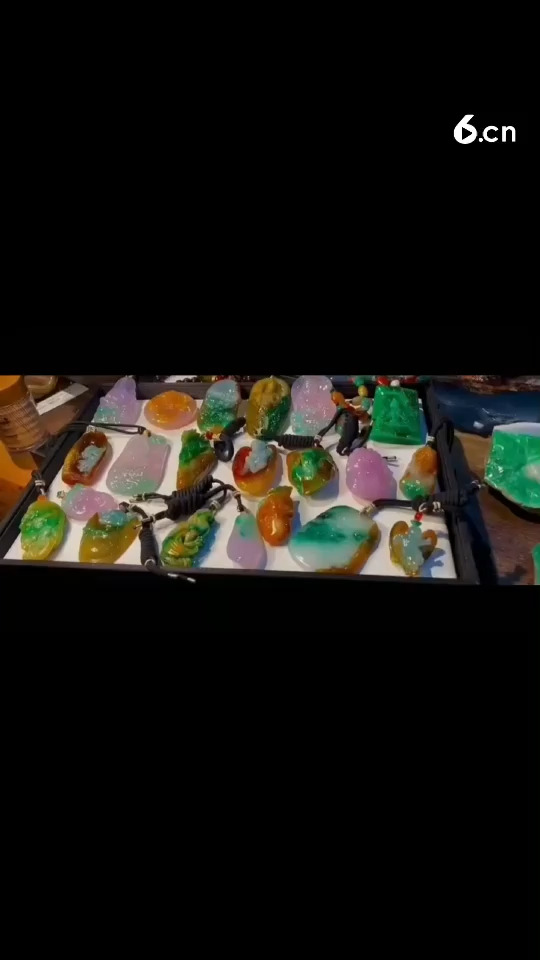 华悦珠宝即将开播，欢迎大家留言