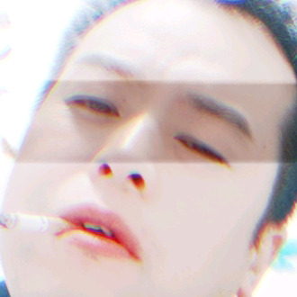 万👏里海报