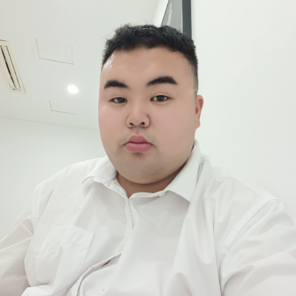 骚年小寒寒海报