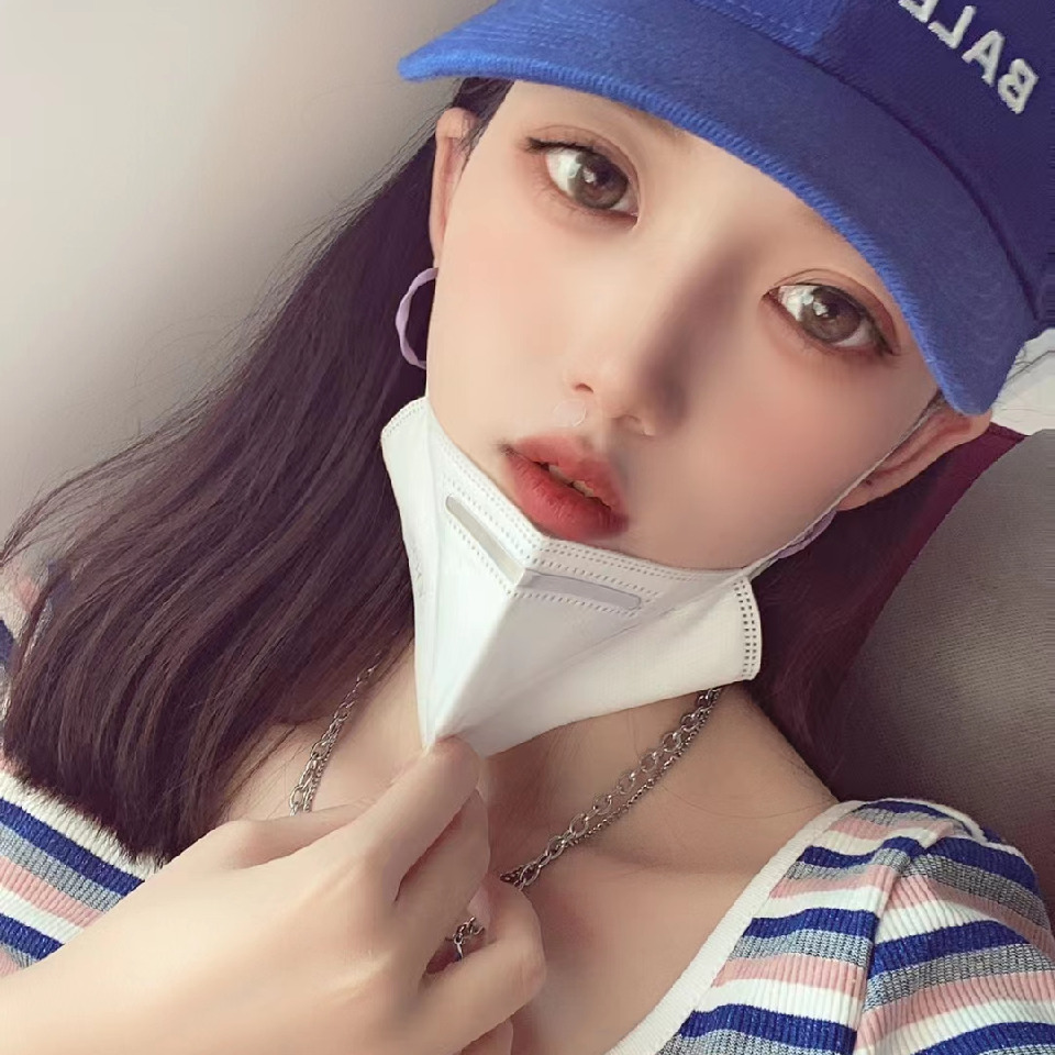 妮妮🍒海报